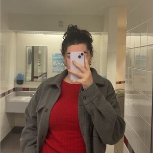 Meet your Posher, Kira